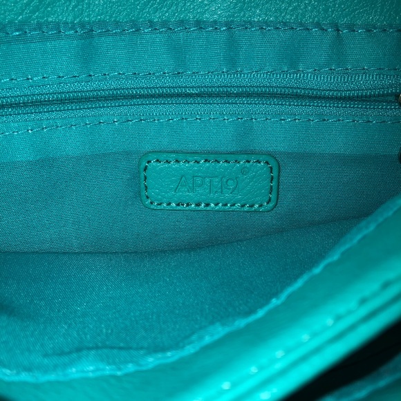 Blue and white Apt. 9 shoulder strap bag - Picture 4 of 5